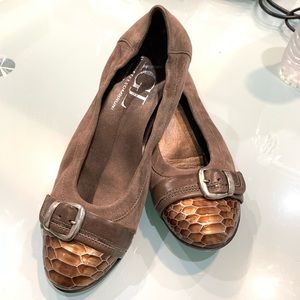 Brand new AGL flat size 39